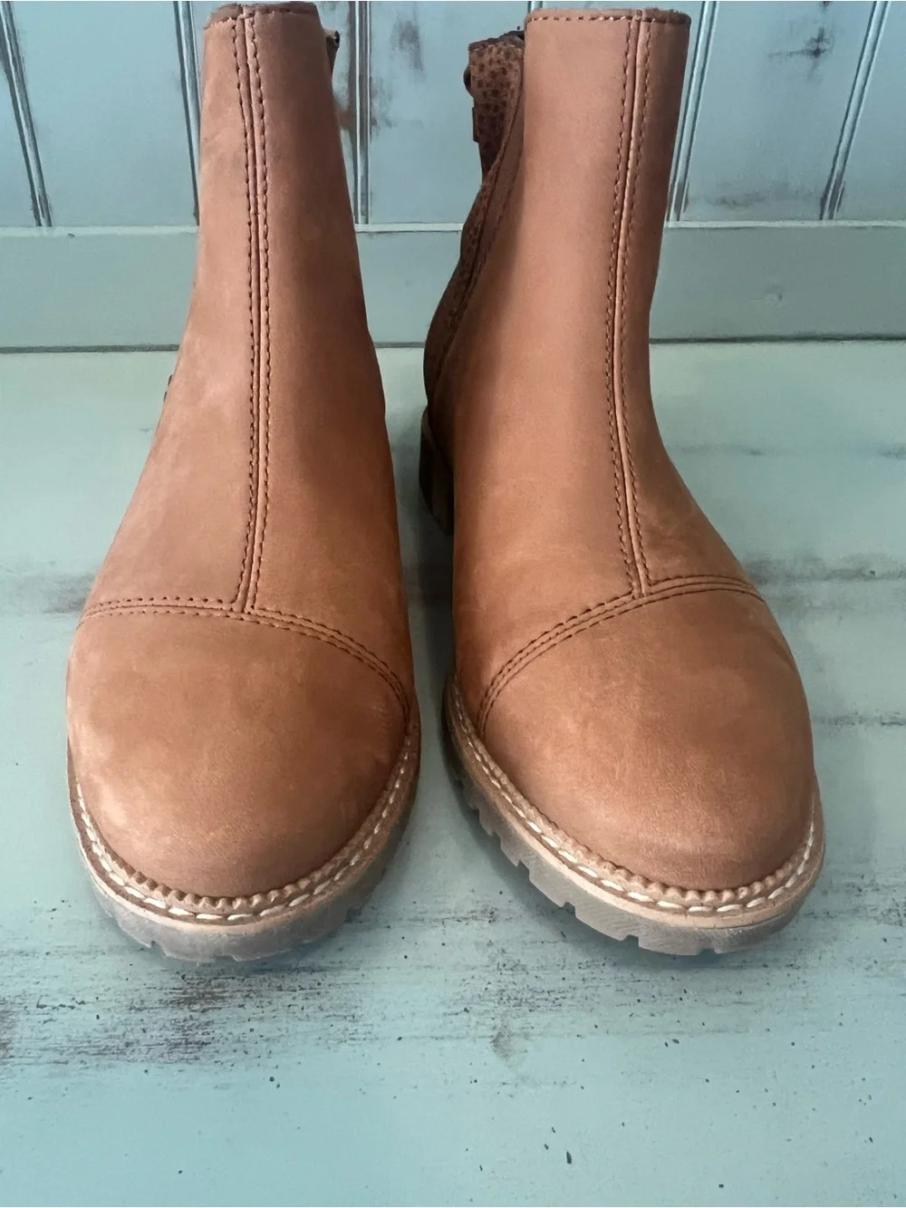 Toms Women's Suede & Animal Print Chelsea Ankle Boots. Size 5.5